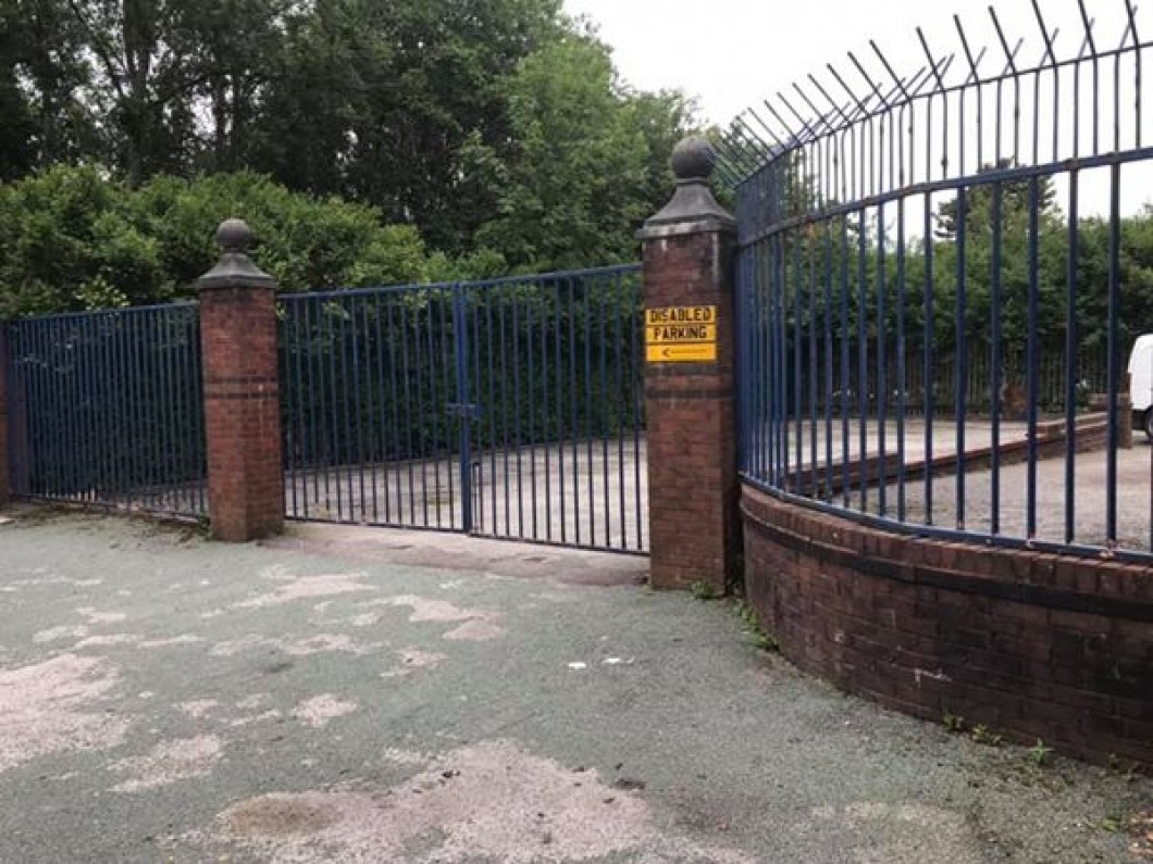 Hindley 208 Commercial To Rent Mason Properties